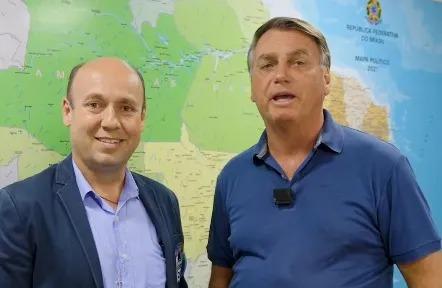 PL de Luziânia presenteia Bolsonaro com “marmelada”, antes e depois das eleições