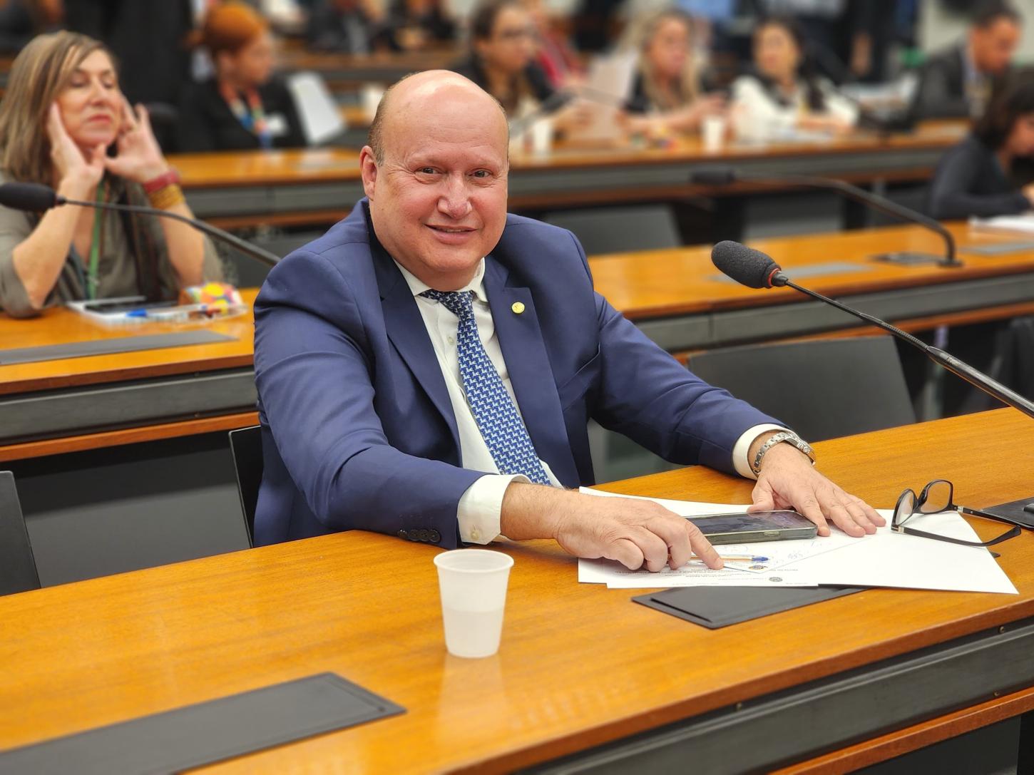 Projeto de autoria do deputado Célio Silveira que proíbe importação de resíduos sólidos é aprovado na Câmara