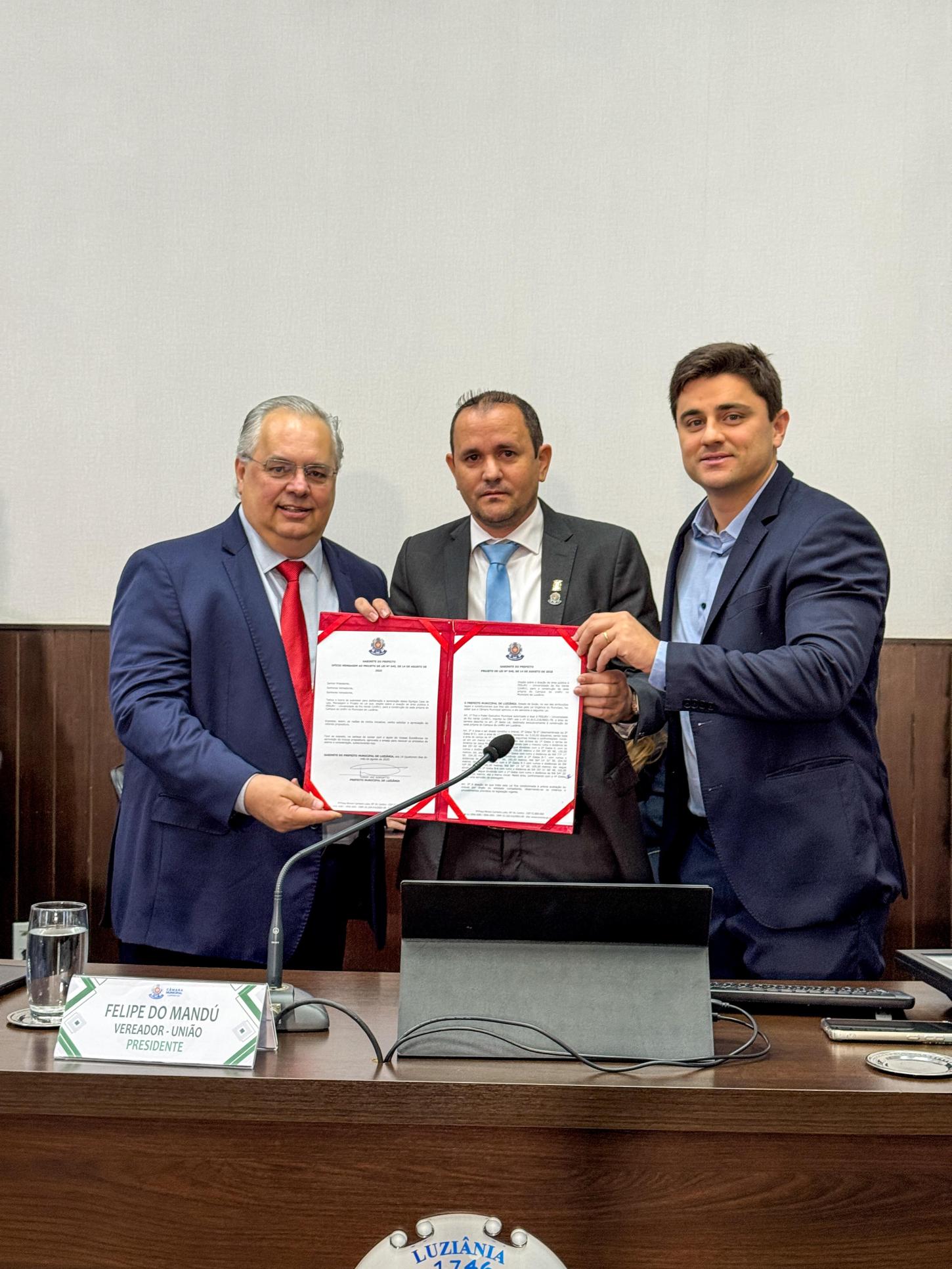 Município de Luziânia doa terreno para a Universidade de Rio Verde