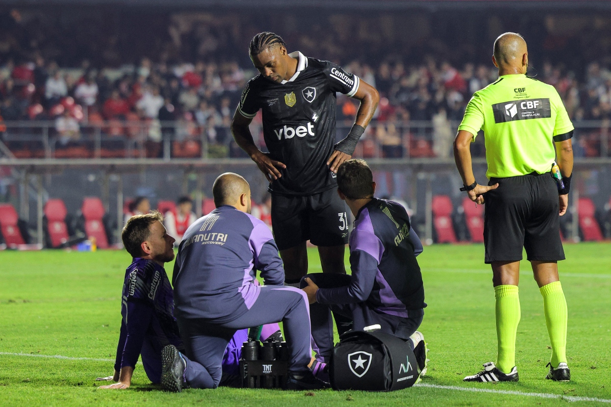 Botafogo atualiza estado de saúde de Neto após cirurgia