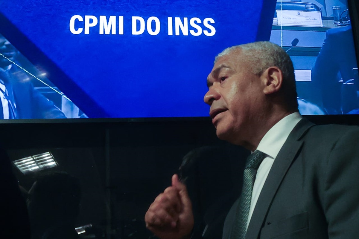 CPI decide prender “carregador de mala” do Careca do INSS