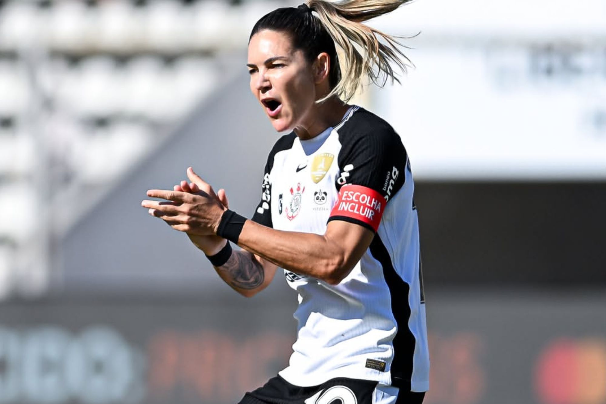Com show de Zanotti, Corinthians vai à semi da Libertadores Feminina
