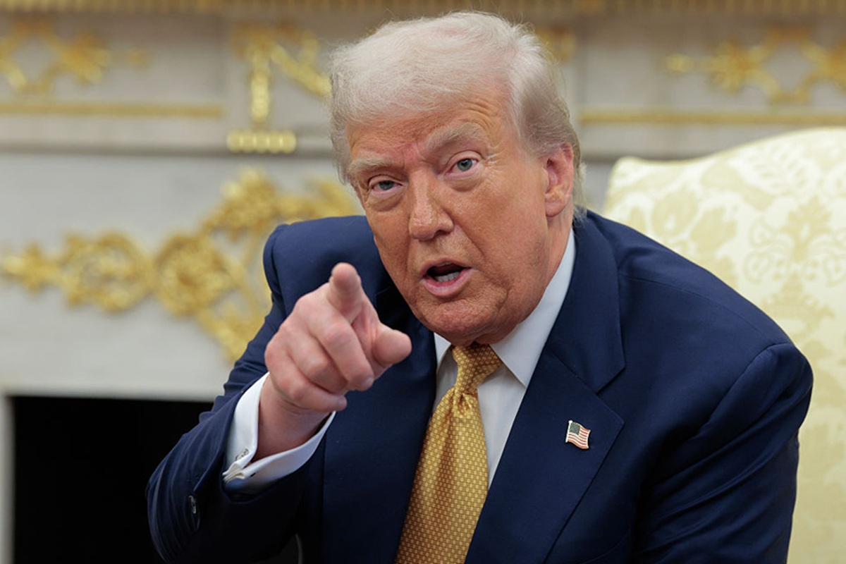Com “shutdown”, Trump inicia demissões em massa de servidores nos EUA