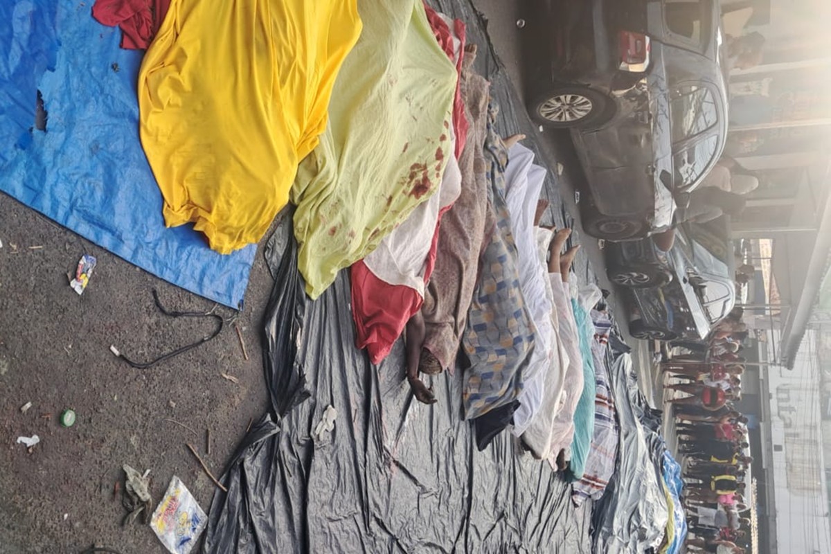 Corpos na Penha têm tiros na cabeça e facadas, dizem moradores