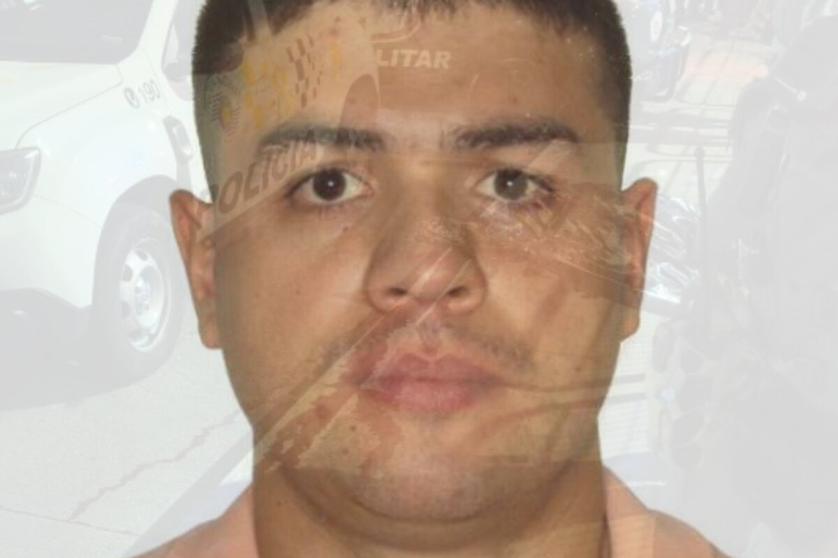 PM da Rota foi arremessado contra gradil após atropelar idoso. Vídeo