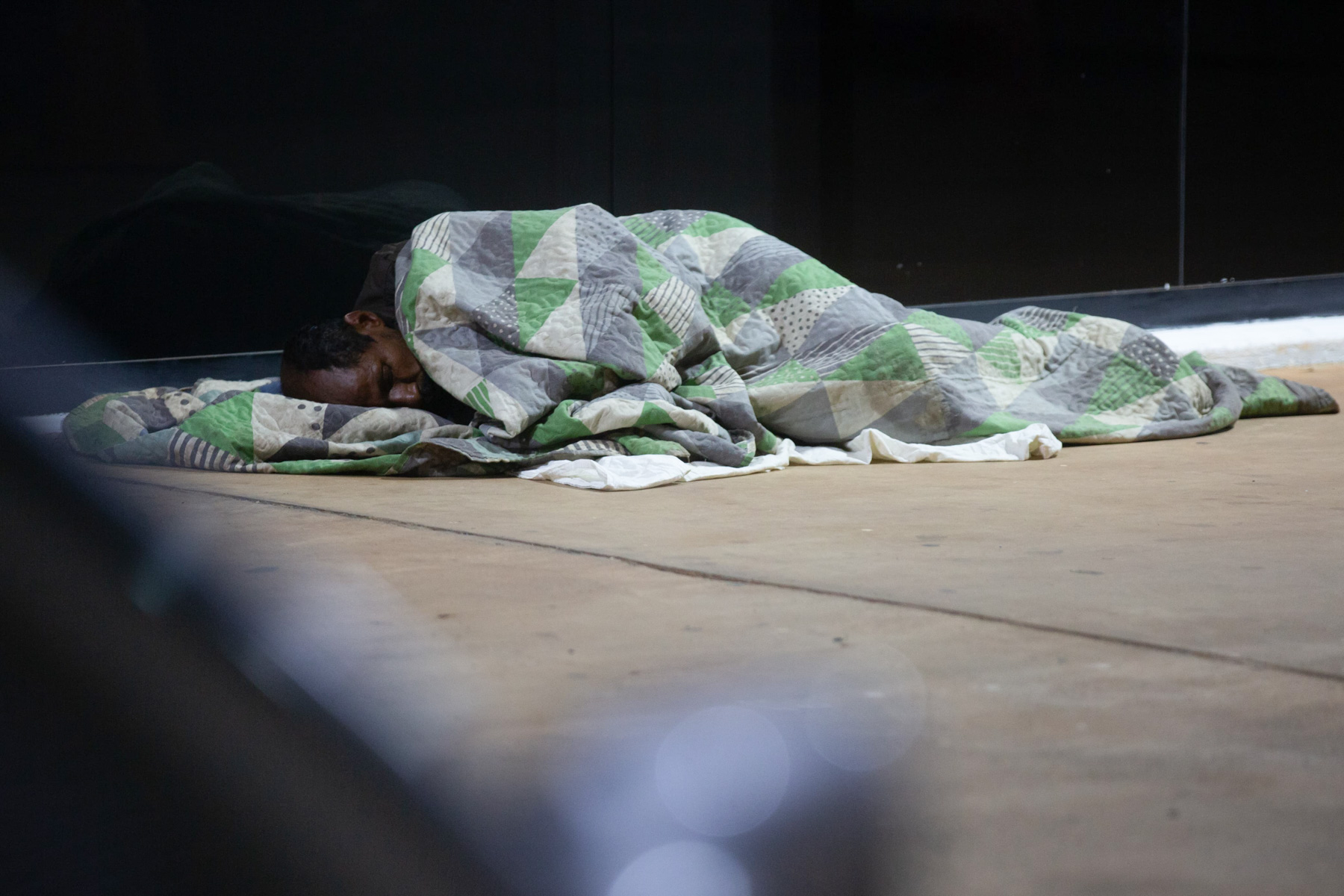 Câmara de BH aprova PL que “devolve” moradores de rua para cidades de origem