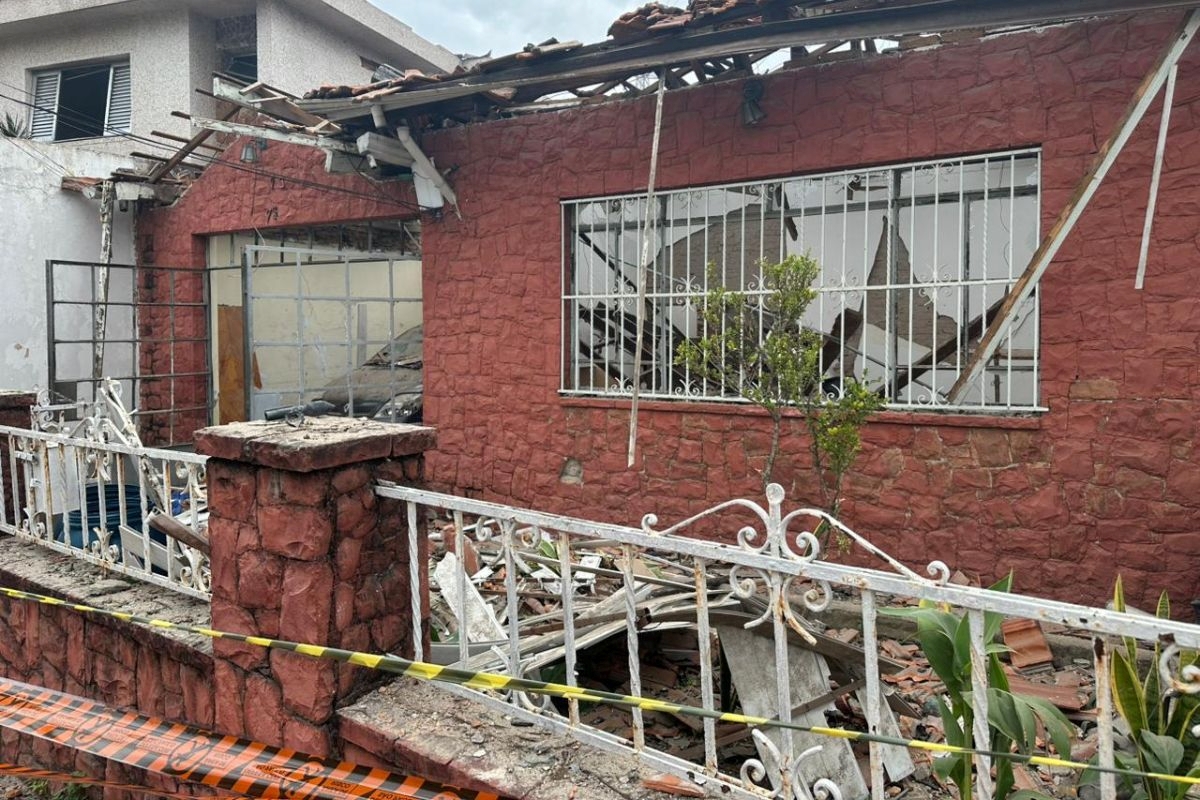 Casas viraram escombros em rua onde imóvel explodiu no Tatuapé