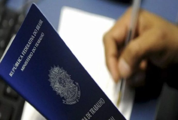 DF tem 688 vagas nesta quarta (5/11). Salários chegam a R$ 2,8 mil