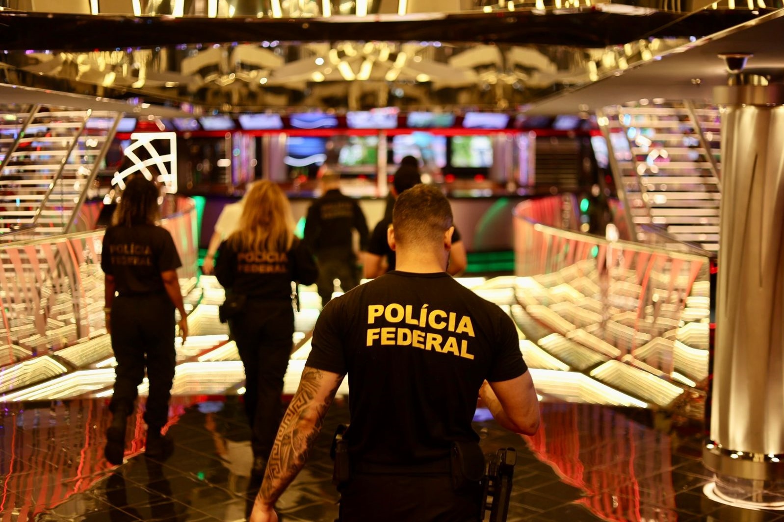 PF inicia monitoramento de navios que hospedam participantes da COP30