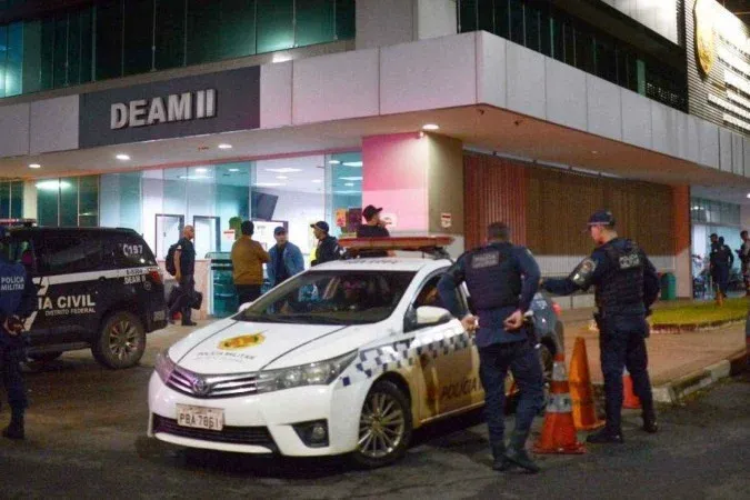 Homem é esfaqueado e preso após tentar agarrar enteada de 15 anos
