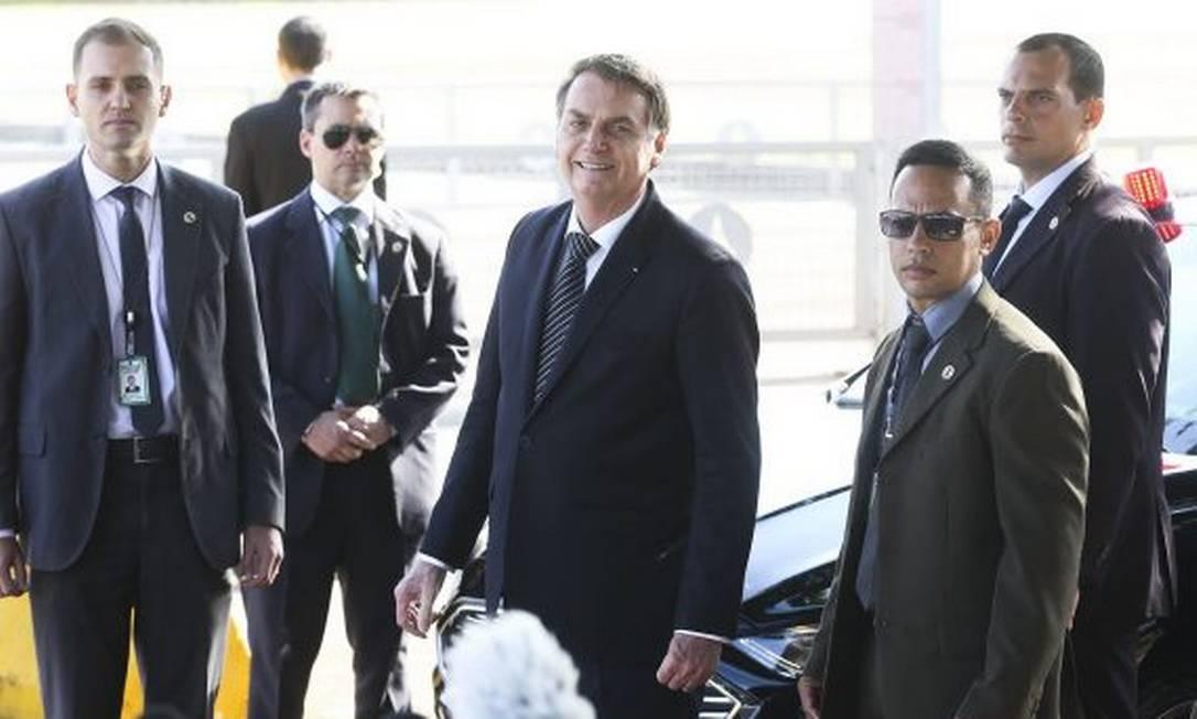 Justiça suspende motoristas e seguranças de Bolsonaro enquanto ele estiver preso