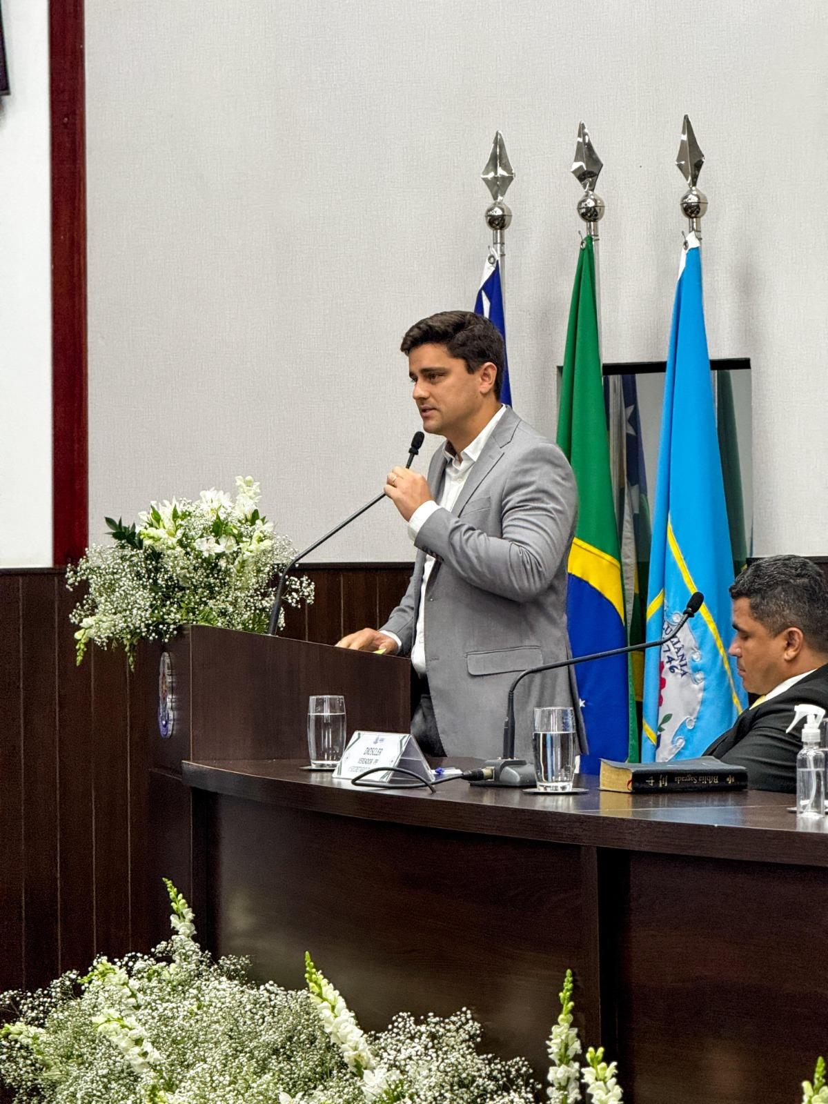 Diego Sorgatto durante abertura dos trabalhos na Câmara Municipal de Luziânia