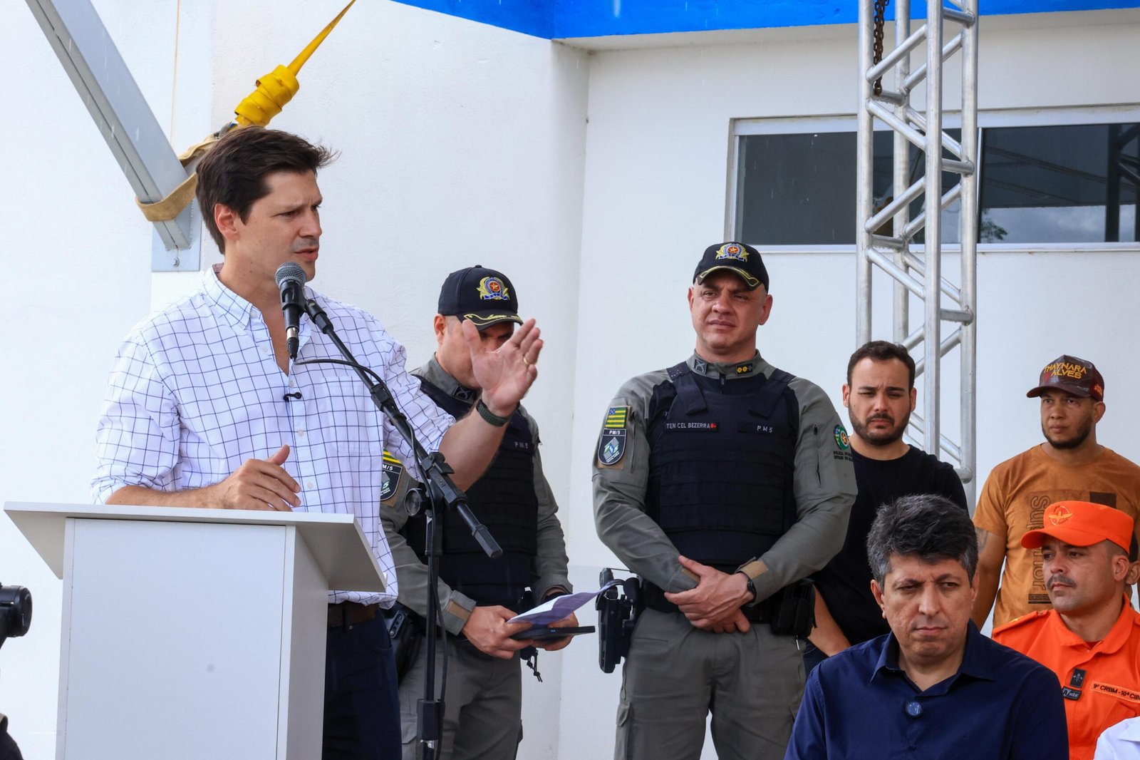 Governador e vice entregam nova unidade da Polícia Militar em Posse