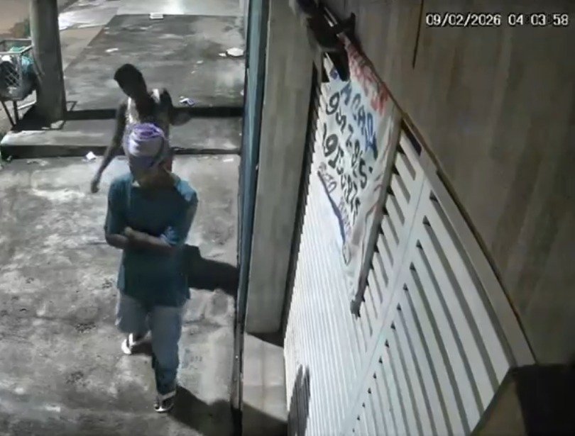 Casal invade residência e furta celular de vítima adormecida em Valparaíso de Goiás