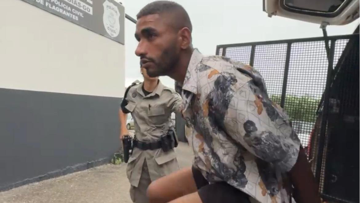 Homem foragido ameaça filho de 3 anos com faca em sequestro no Entorno do DF