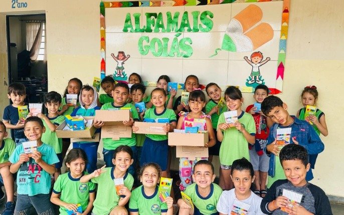 Goiás é agraciado com Selo Ouro por excelência em políticas de alfabetização