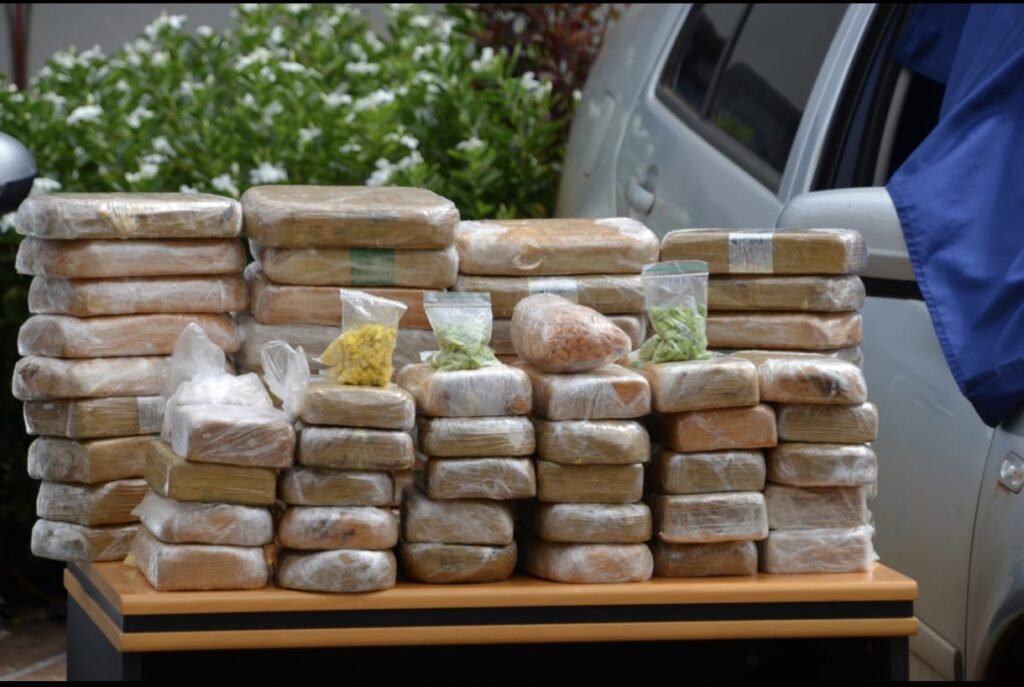 Polícia Federal e PMDF desmantelam laboratório de cocaína no Distrito Federal