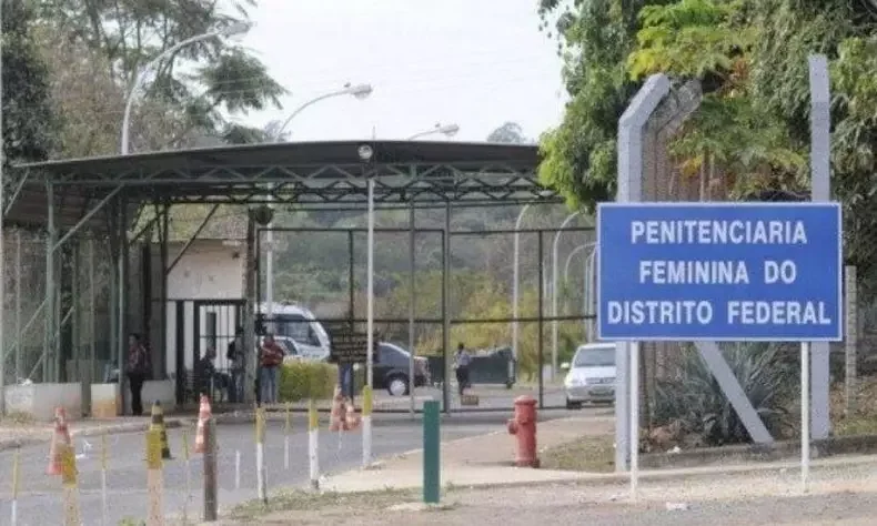 Presidiárias no DF relatam presença de homens que se passam por mulheres trans em presídio feminino