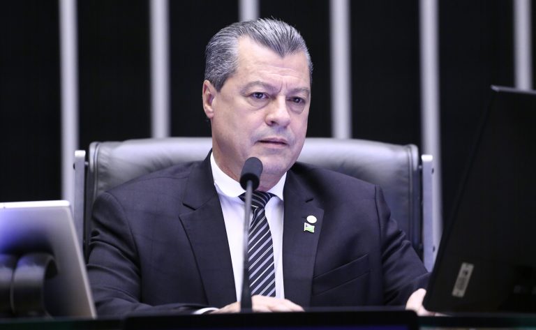 Proposta legislativa busca expandir o acesso à psicoterapia para grupos em vulnerabilidade