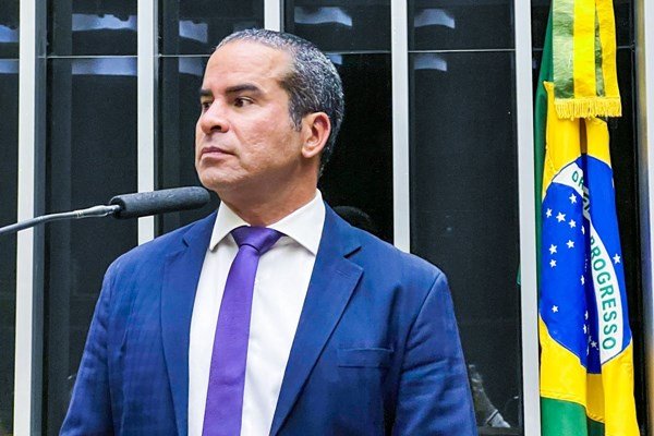 Projeto de Fred Linhares para a polícia penal do DF é aprovado em comissão de segurança
