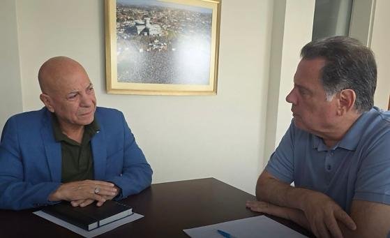 Professor Alcides e Marconi Perillo se encontram para definir filiação ao PSDB