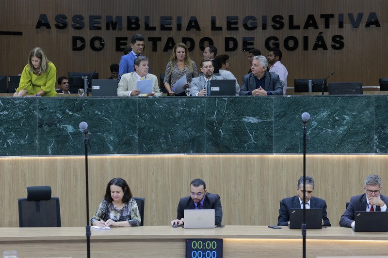 Alego concede reajuste de 9,26% e novo plano de carreira a servidores após economia de R$ 500 milhões