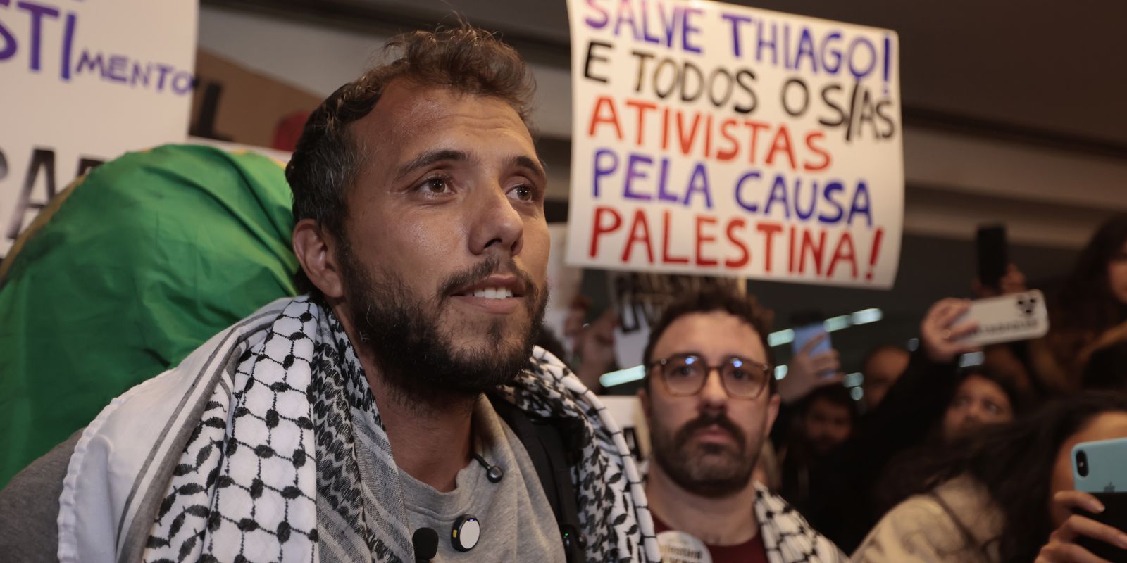 Ativista brasileiro Thiago Ávila é impedido de entrar na Argentina por determinação de Milei