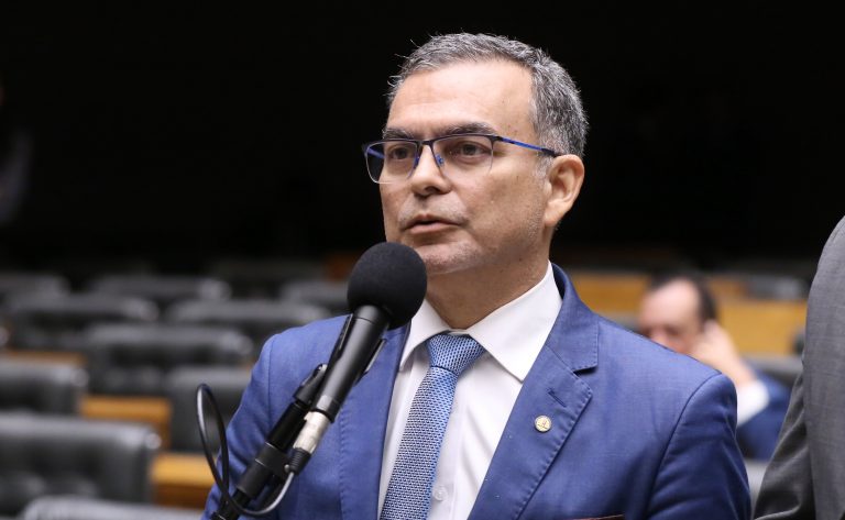 Comissão aprova programa de auxílio para familiares de agentes de segurança feridos ou mortos em serviço