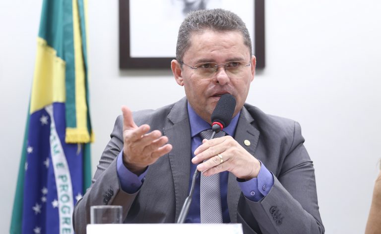 Comissão da câmara aprova ressarcimento a estados por custos com presos federais