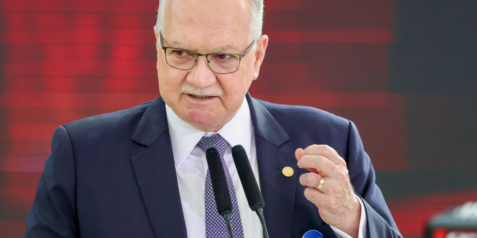 Fachin indica que encerramento do inquérito das fake news está em discussão no STF