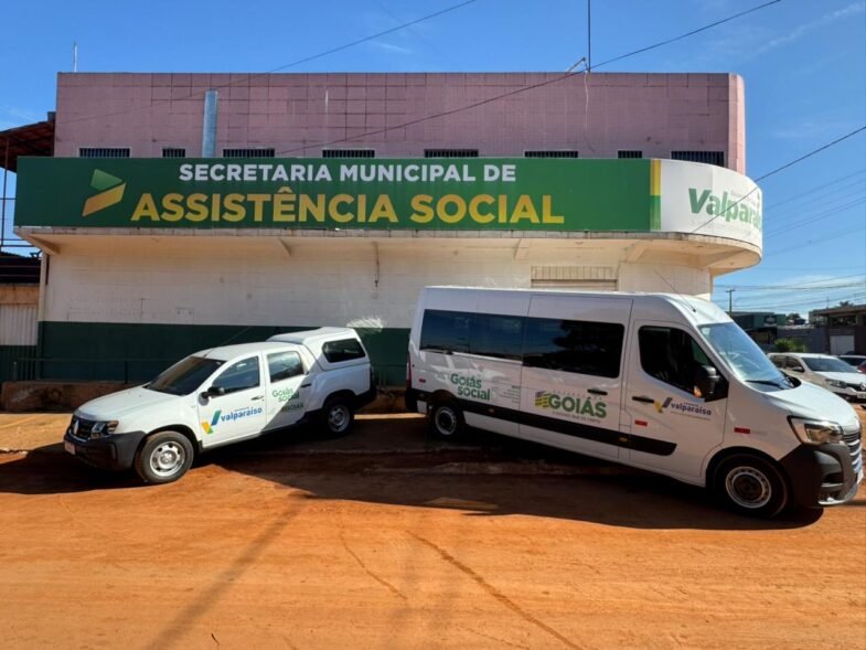 Prefeito Marcus Vinicius denomina veículos da assistência social em Valparaíso como CRAS itinerante