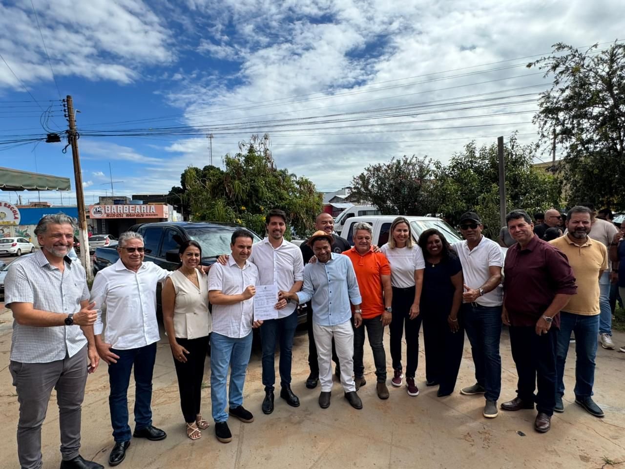 Valparaíso de Goiás recebe quatro veículos para reforçar a frota municipal