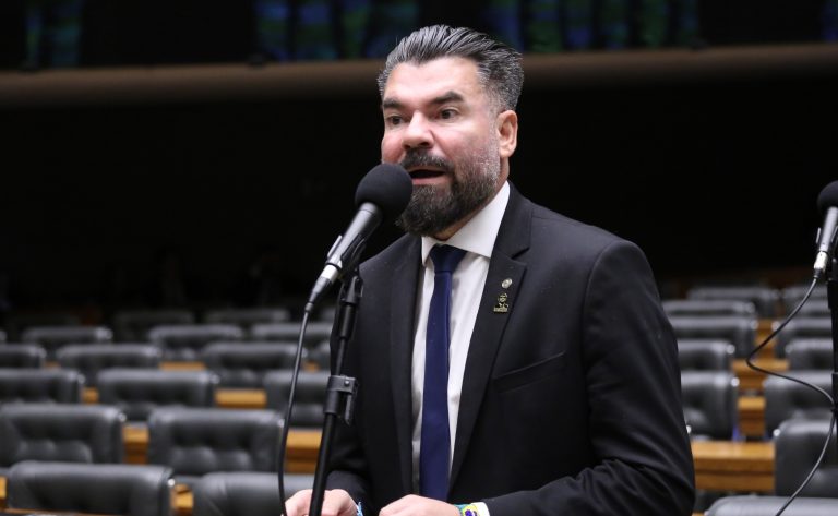 Projeto de lei permite que fiscais do Procon portem armas em todo o país