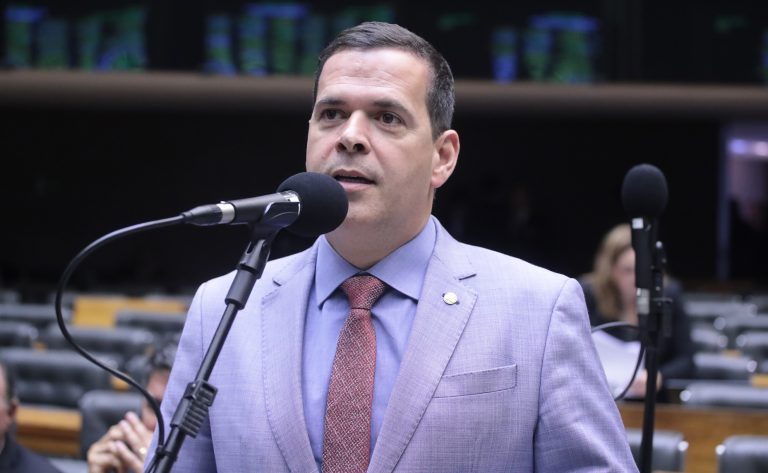 Proposta legislativa define limites para a atuação de leiloeiros em vendas de imóveis