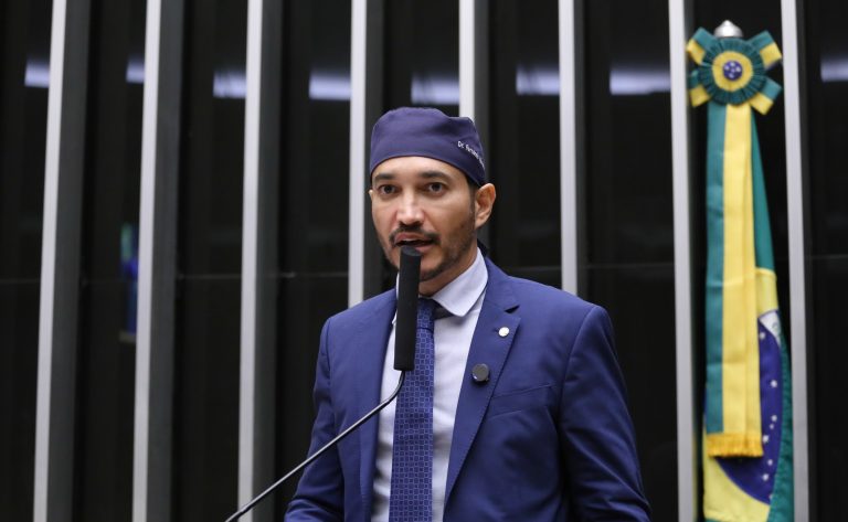 Proposta assegura pagamento de adicionais por insalubridade e periculosidade a docentes