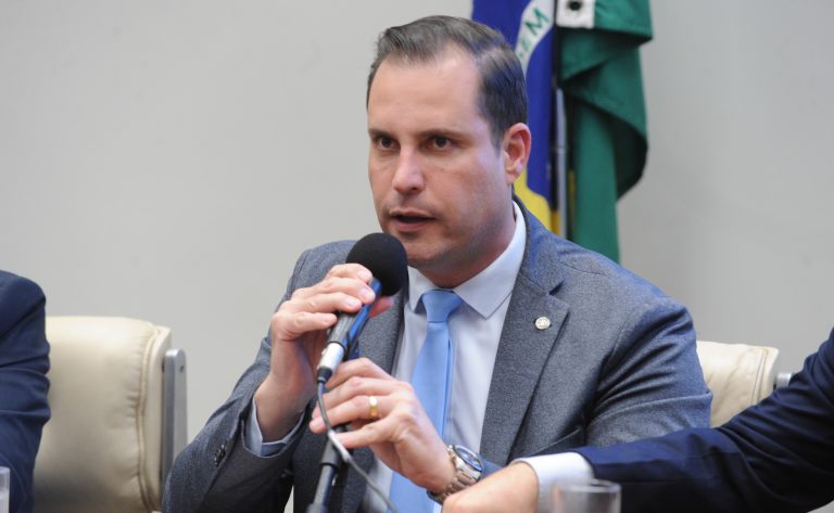 Projeto de lei busca coibir reserva de mercado na pesca esportiva e impõe base científica para restrições estaduais