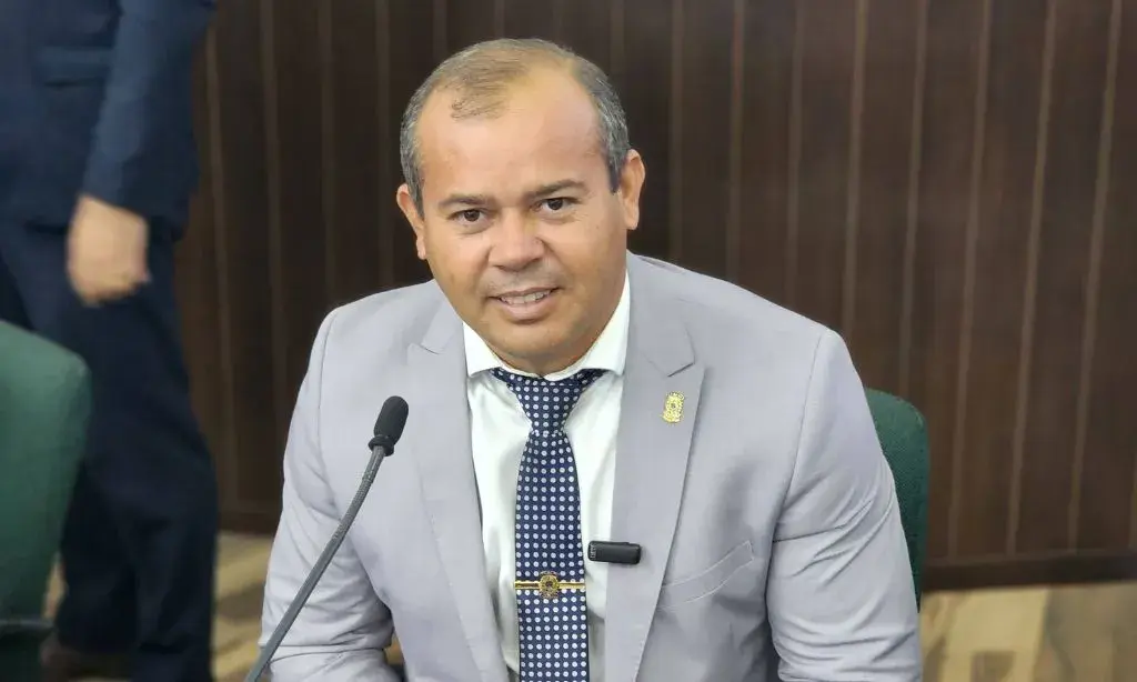 Vereador Maia articula apoio político para garantir aparelho de ressonância magnética em Luziânia