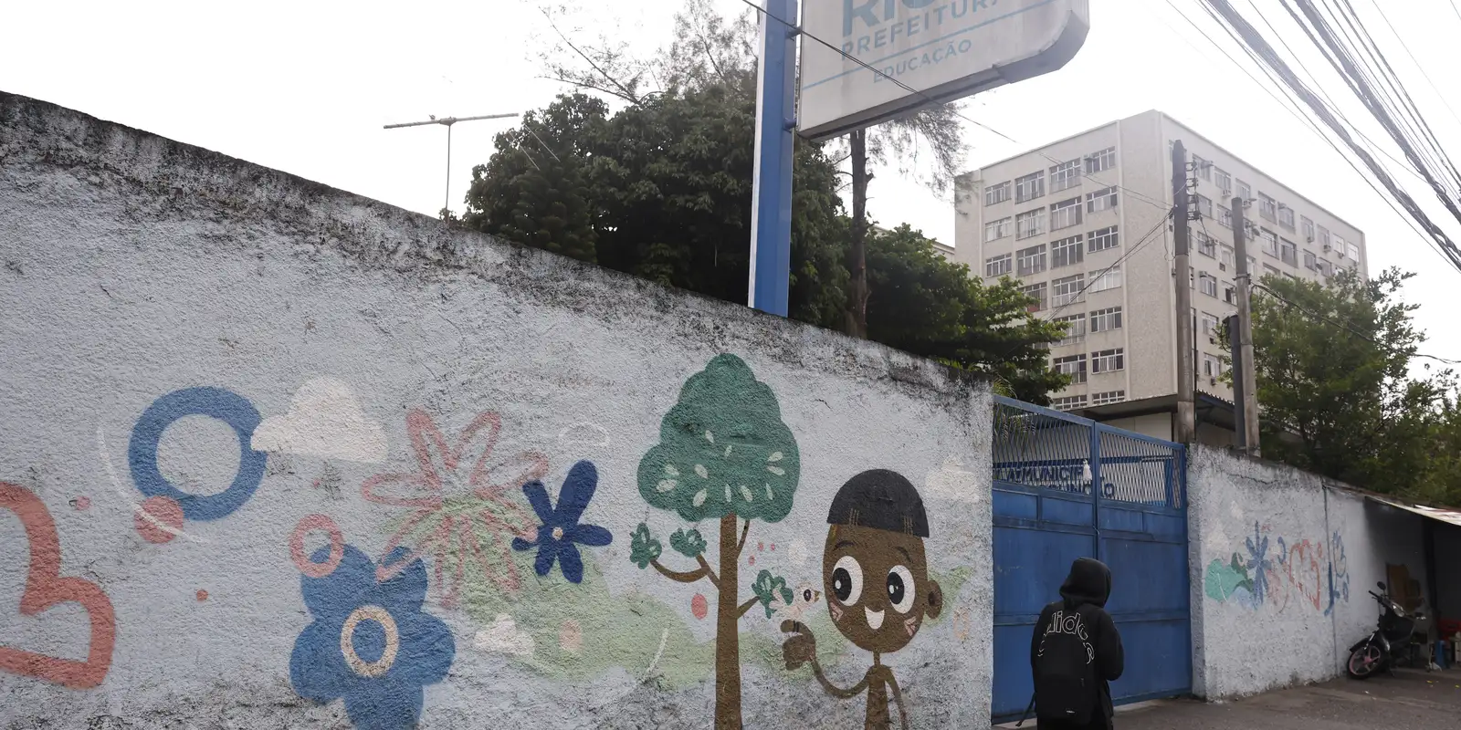 Violência no Rio de Janeiro paralisa transporte e prejudica educação de estudantes