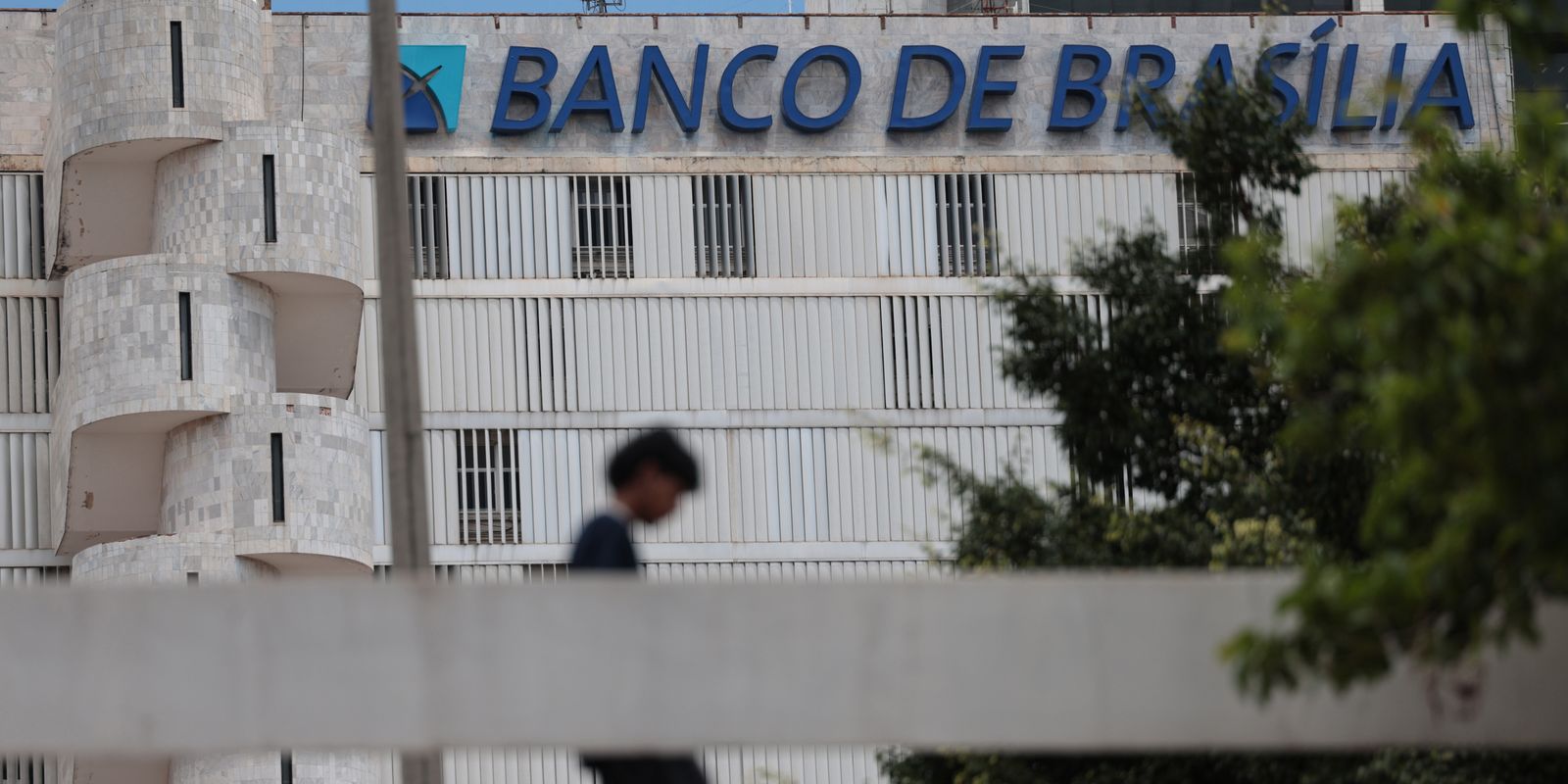 BRB estabelece parceria para repassar ativos adquiridos do Banco Master