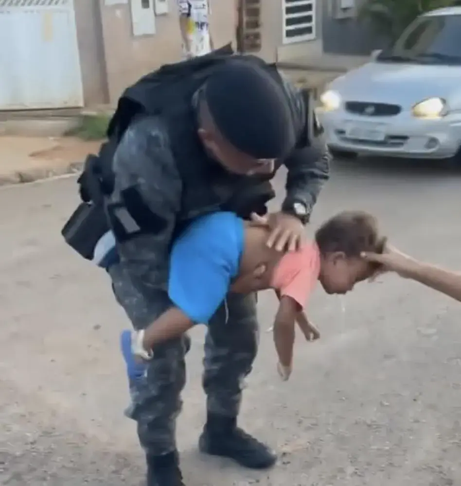 CPE de Luziânia salva criança engasgada durante patrulhamento em Novo Gama