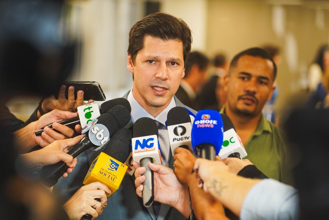Vice-governador Daniel Vilela ressalta a importância do TRE-GO para eleições íntegras na cerimônia de posse