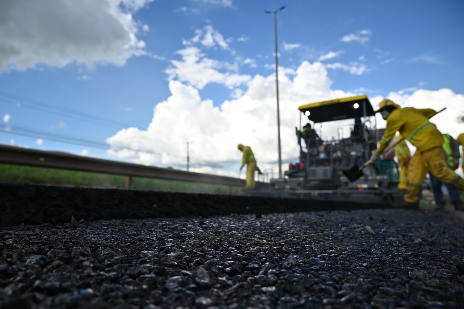 Governo de Goiás avança com obras na GO-060, ligando Goiânia a Trindade