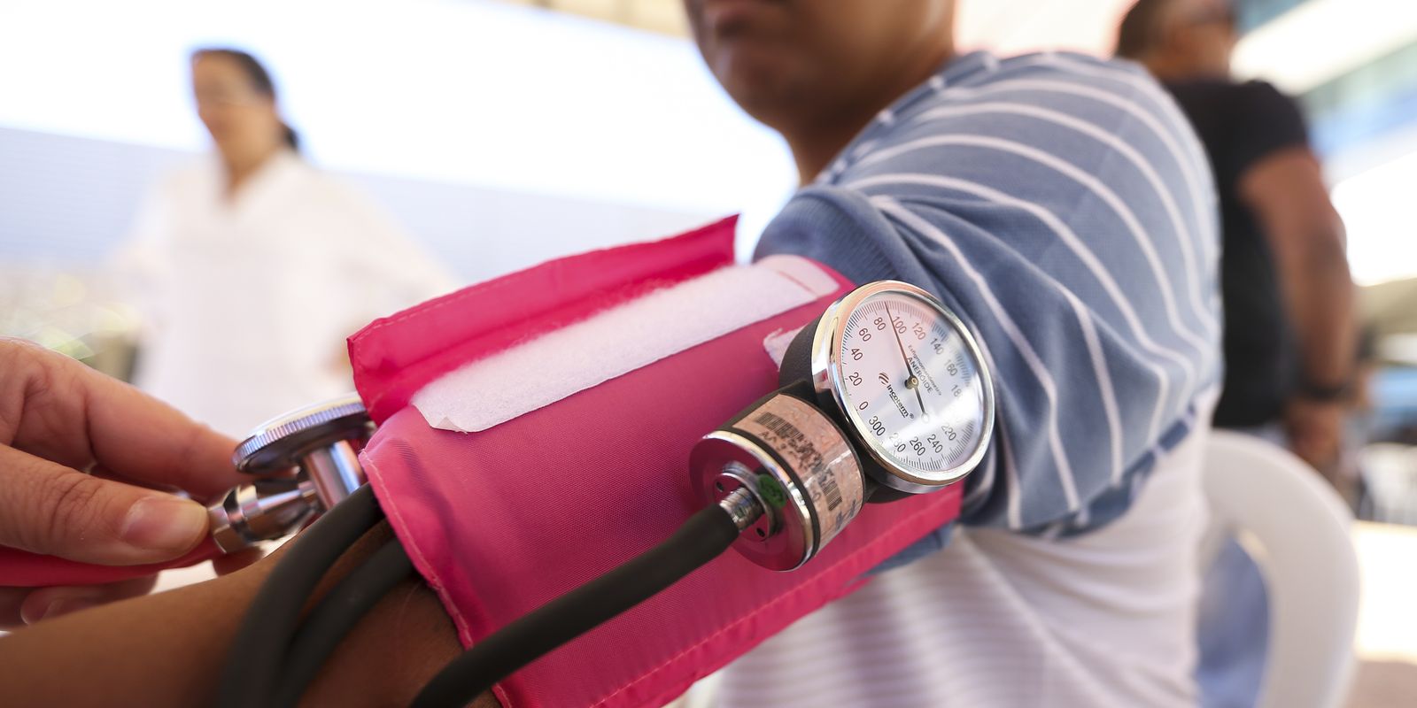 Hipertensão: uma ameaça silenciosa e hereditária que exige mudança de hábitos