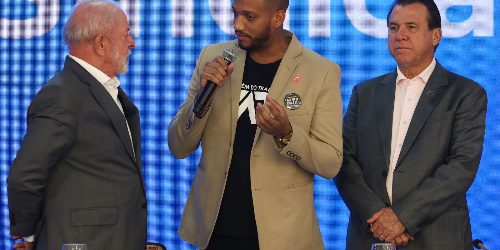 Lula incentiva centrais sindicais a pressionar por fim da escala 6x1