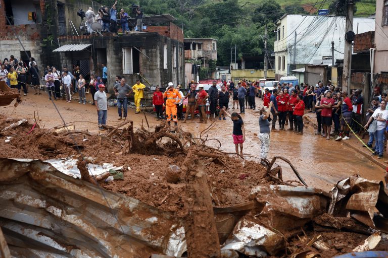 Medida provisória libera R$ 285 milhões para auxiliar vítimas de desastres climáticos