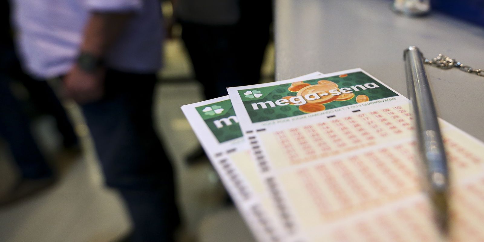 Mega-Sena acumula e próximo sorteio pode pagar R$ 100 milhões