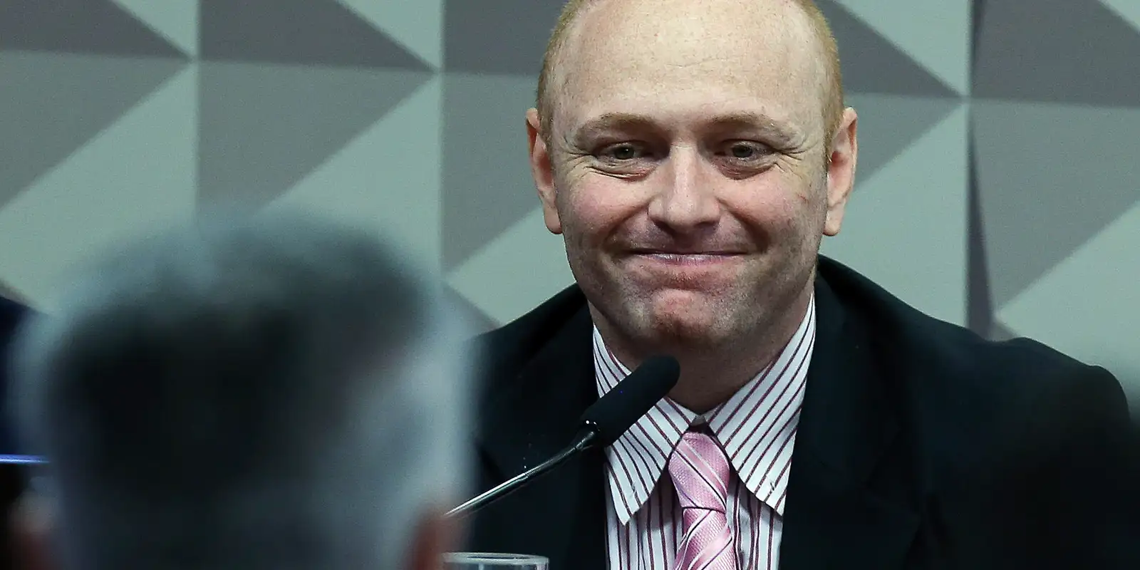 Moraes concede redução de pena a hacker por aprovação no Enem