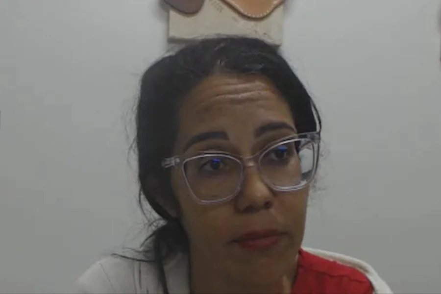 Mulher que envenenou o marido alega ameaças à família