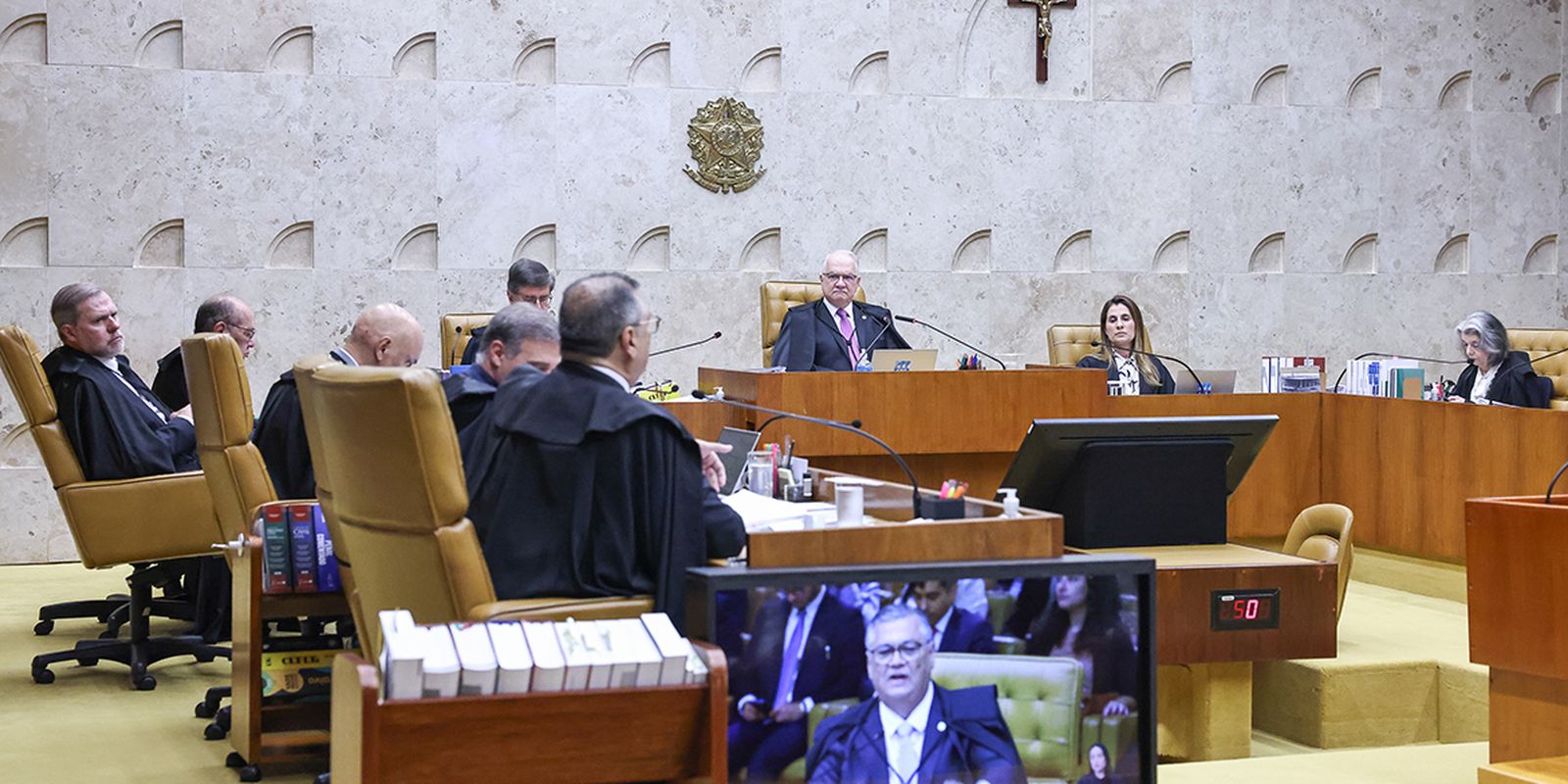 STF adia decisão sobre eleição direta ou indireta para governador do Rio