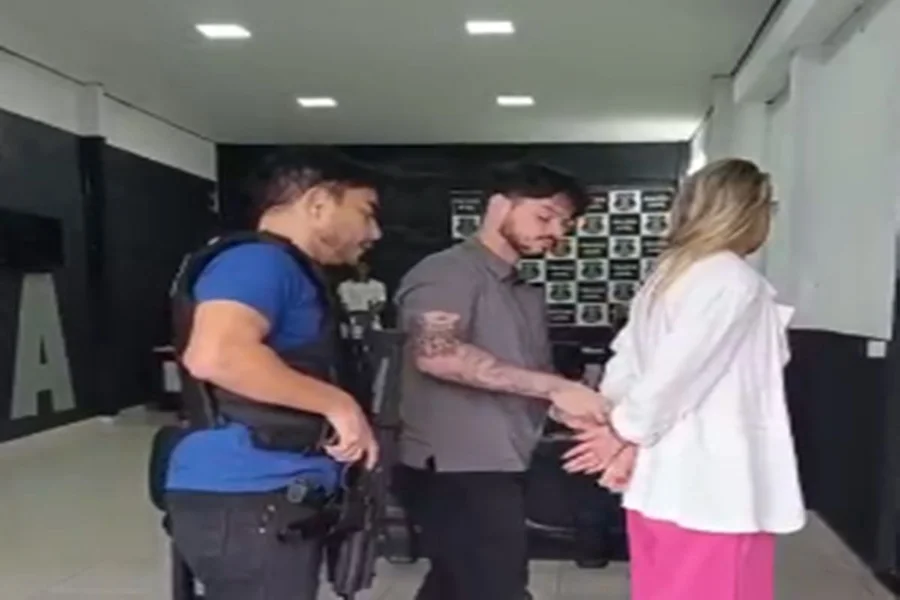 Advogada é detida em escritório e levada para delegacia em Goiás